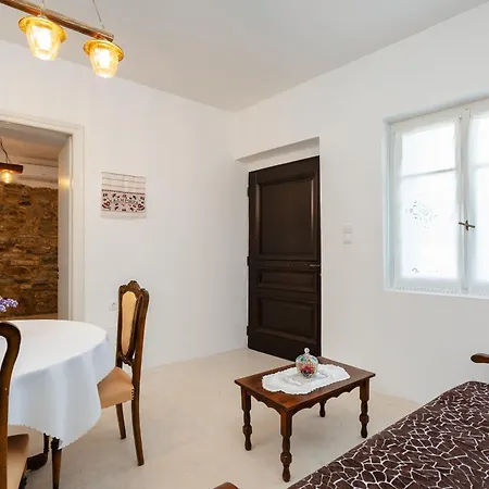 Michael's Διαμέρισμα Φιλώτι