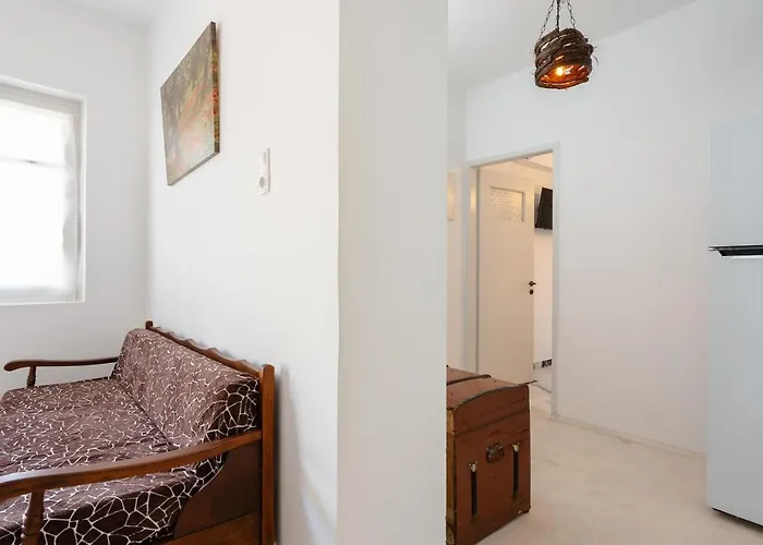 Michael's Apartment Filotion